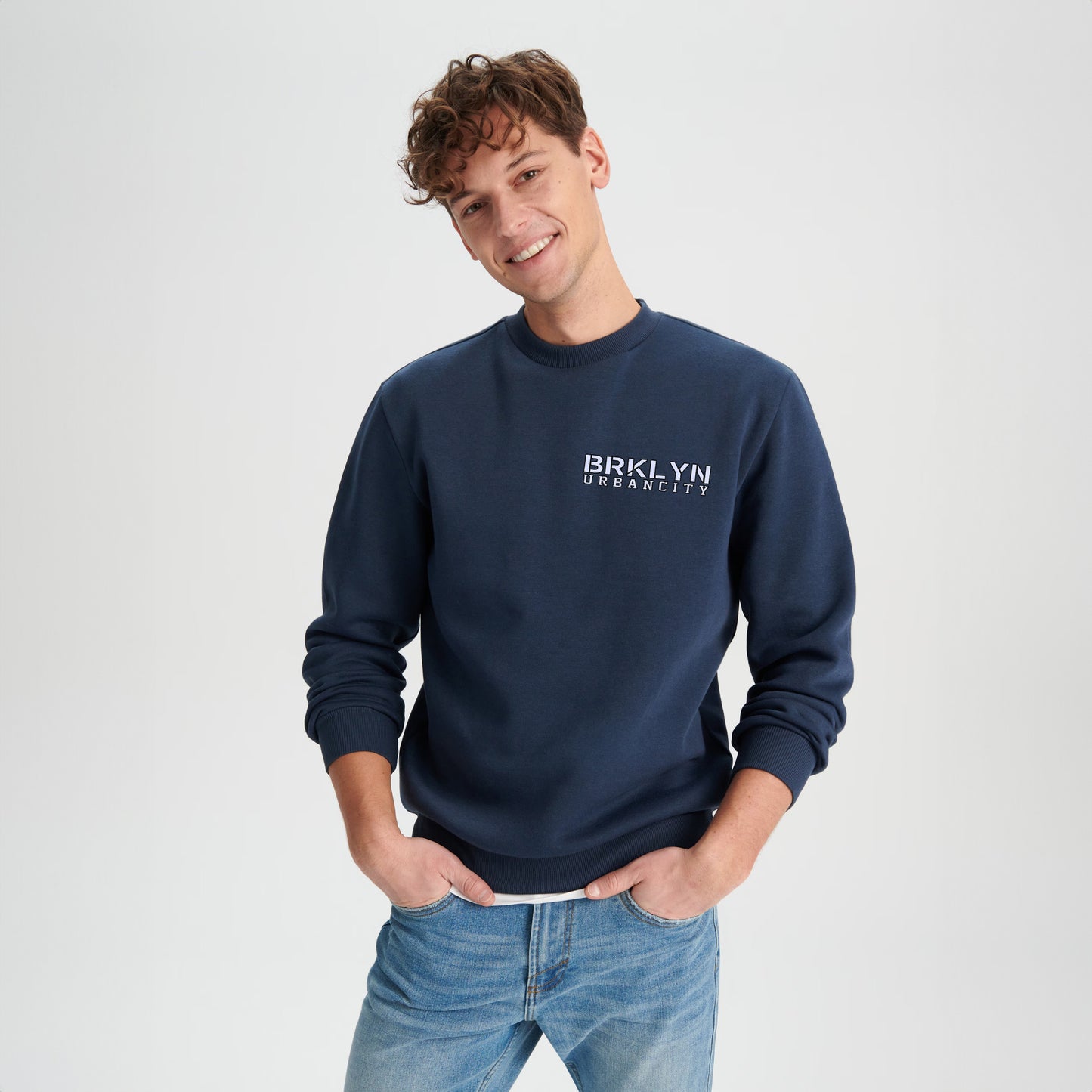 Sinsay Men's Brklyn Printed Fleece Sweat Shirt