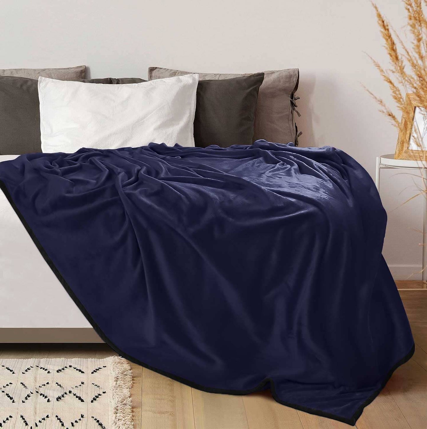 Polar Fleece Minor Fault Travel Blanket Blanket Image Navy 60x80 