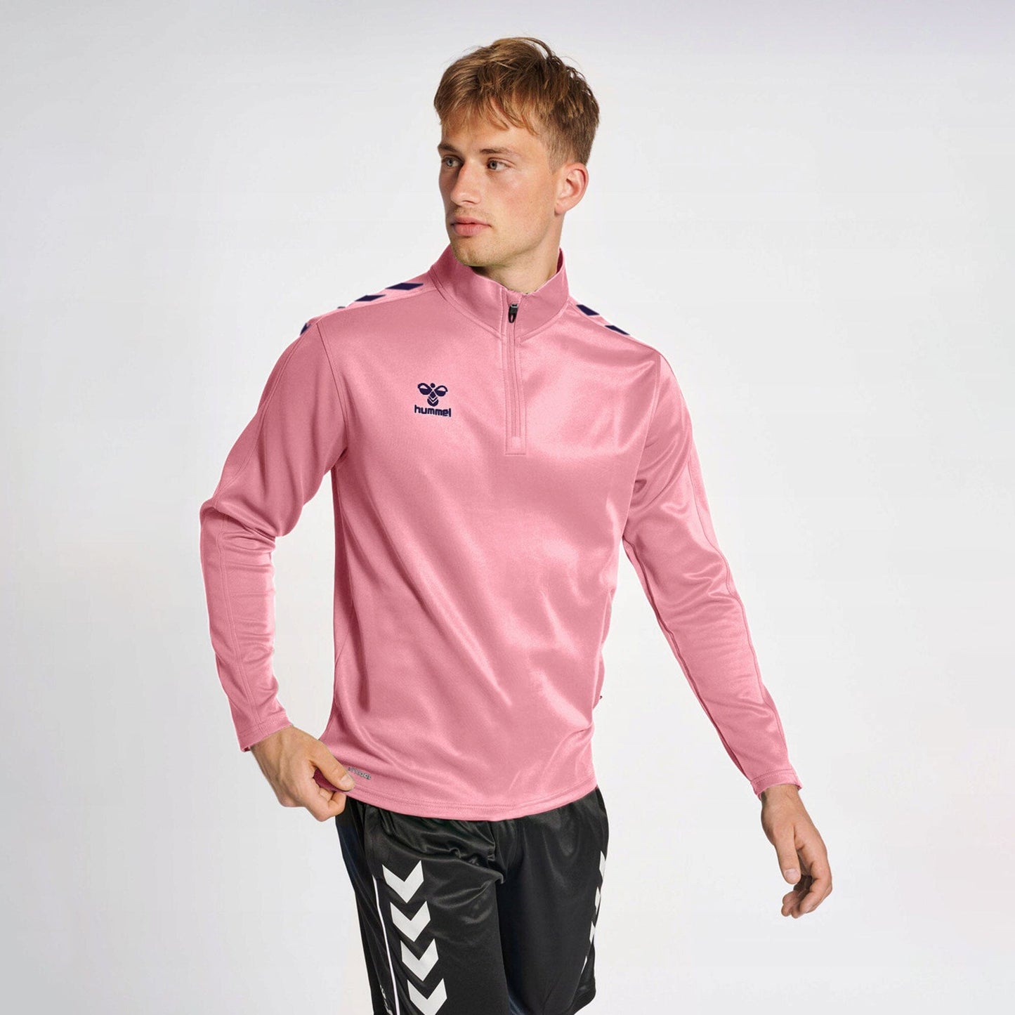 Hummel Men's Shoulder Arrow Activewear Quarter Zipper Sweat Shirt Men's Jacket HAS Apparel 