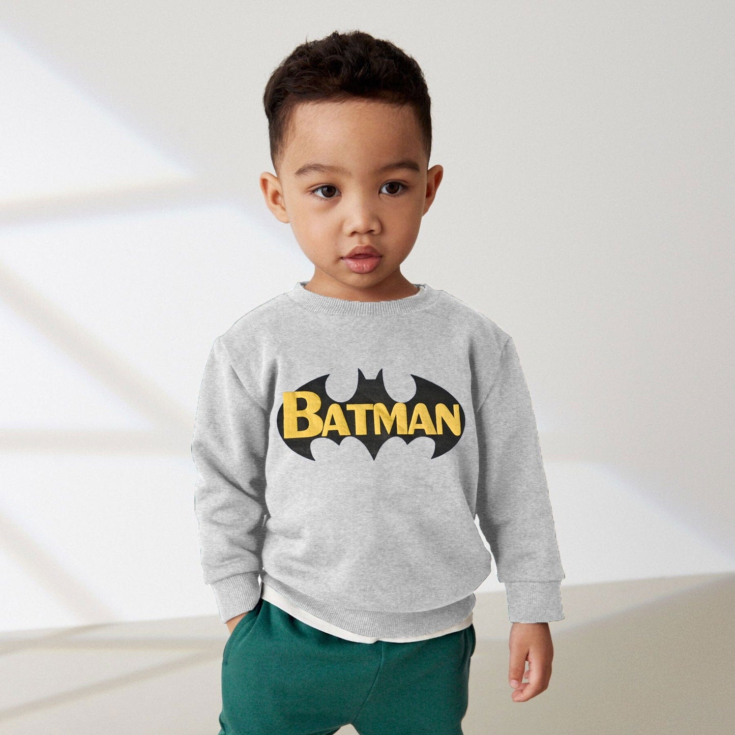 Tiny Teen Boy's Batman Printed Fleece Sweat Shirt boy's Sweat Shirt SNR Heather Grey 6-9 Months 