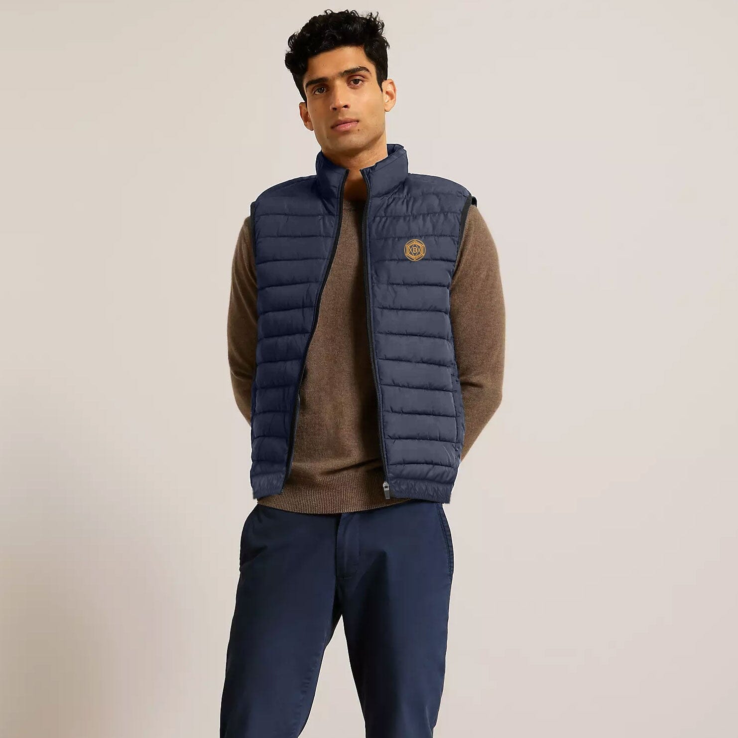 Burnt Soul Men's B Hexagon Embroidered Body Warmer Puffer Gilet Men's Gilet IBT Navy S 