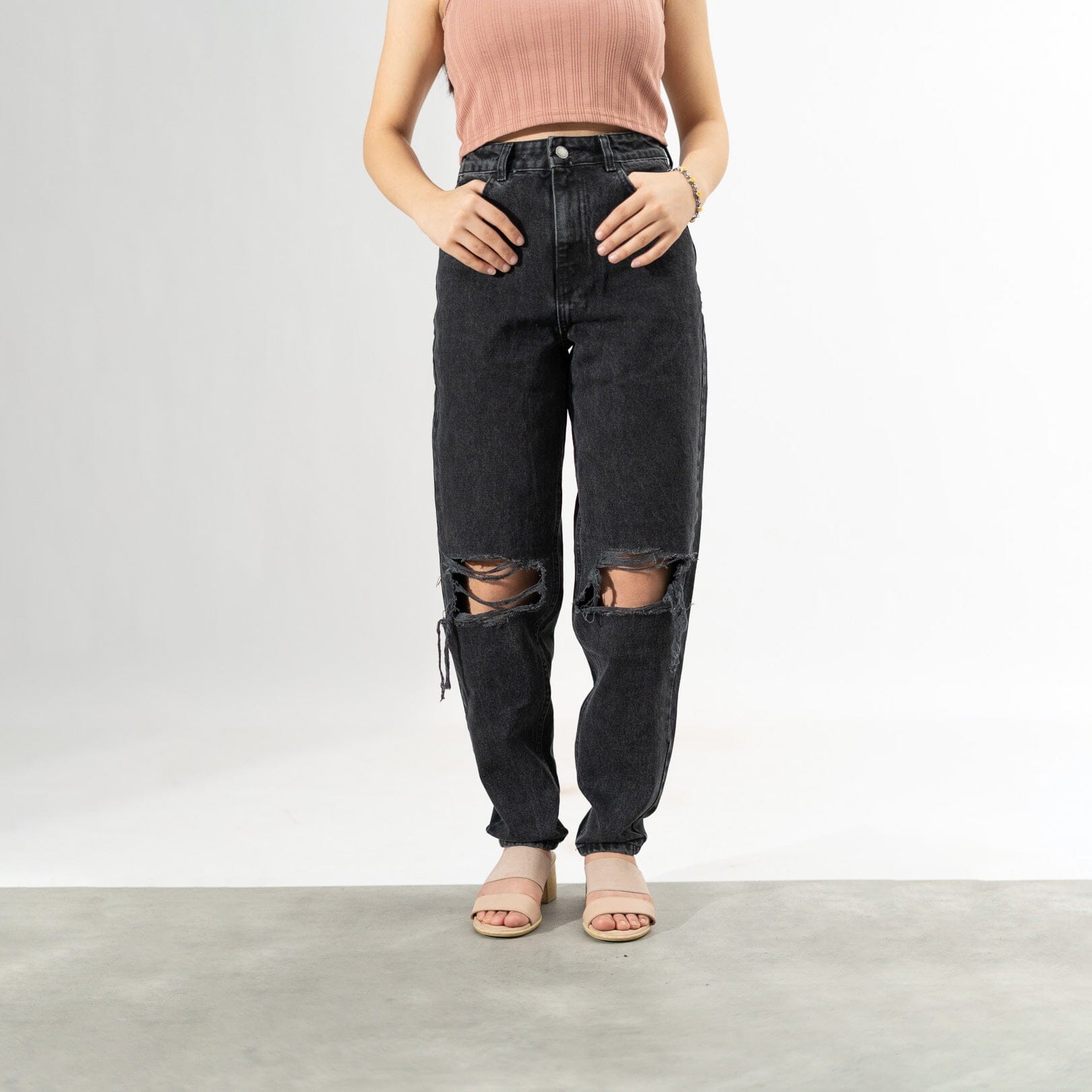 PLT Women s Classic Knee Rip Minor Fault Jeans