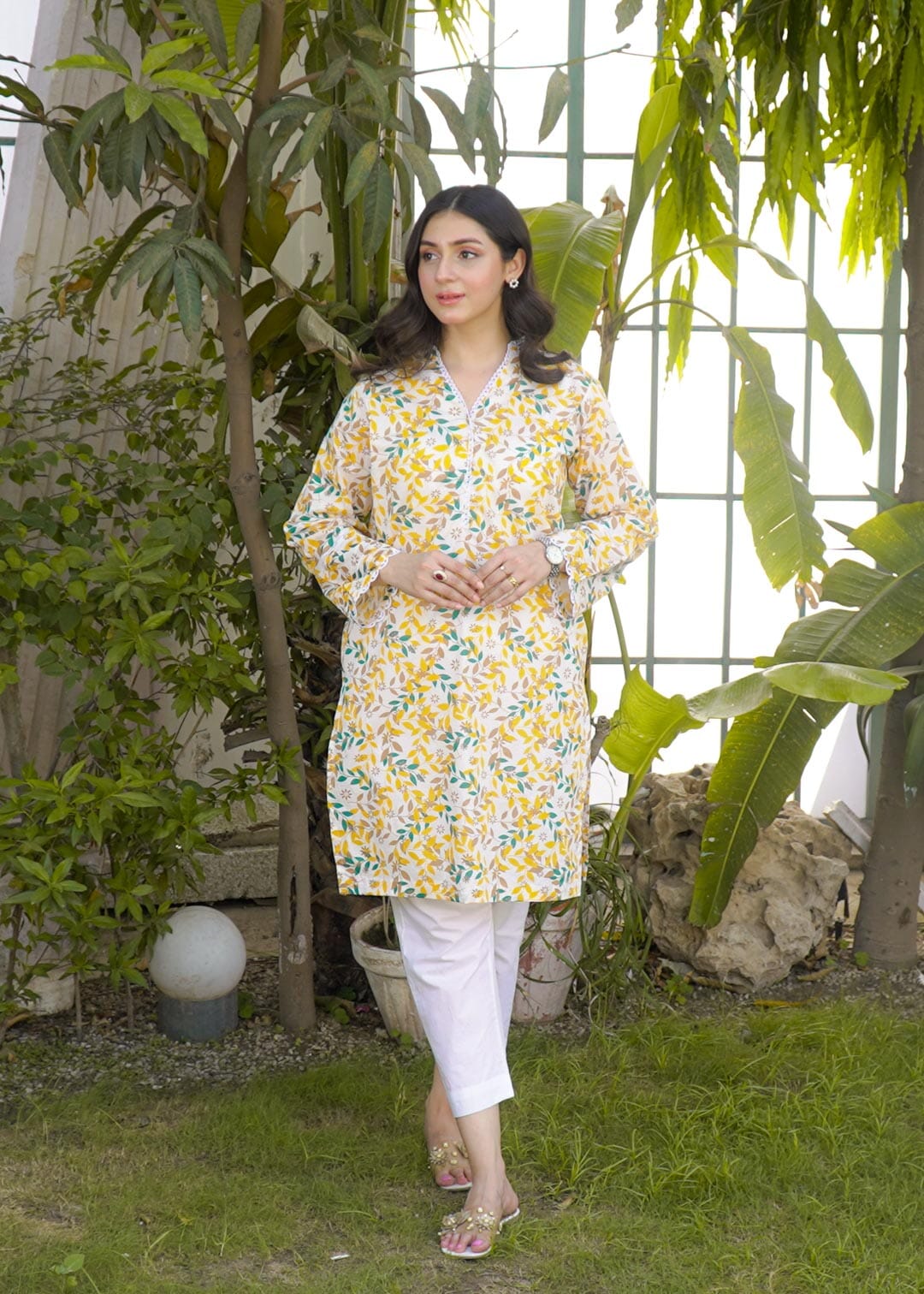 Lawn kurta design hot sale for girl