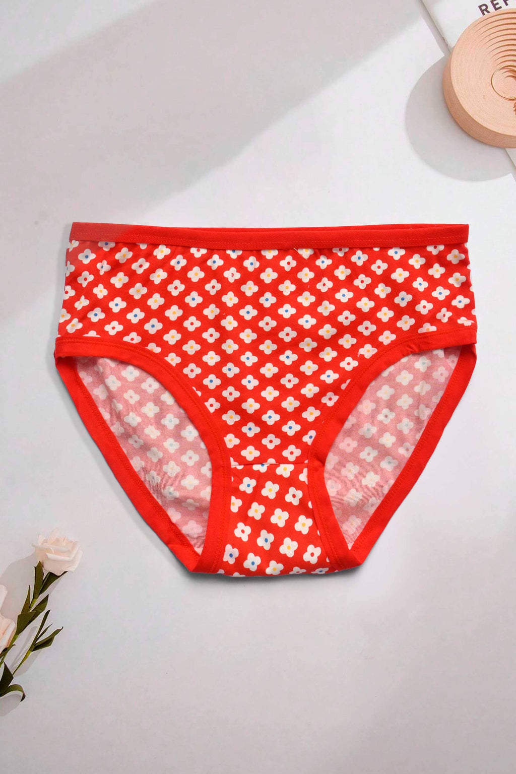 Fashion Women's Heart Printed Lace Design Underwear