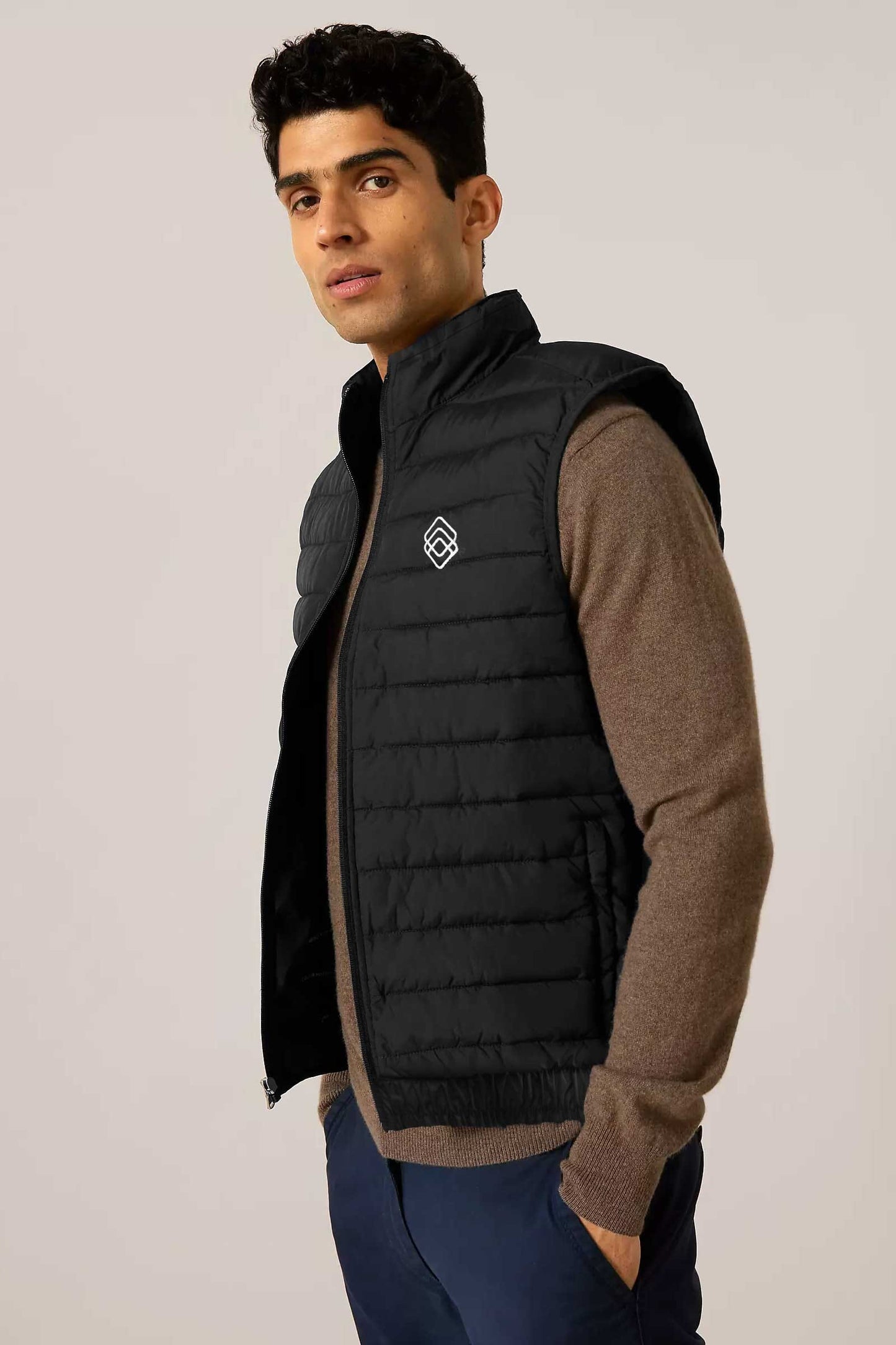 The Burnt Soul Men's Logo Embroidered Sleeveless Puffer Gilet Men's Gilet IBT 