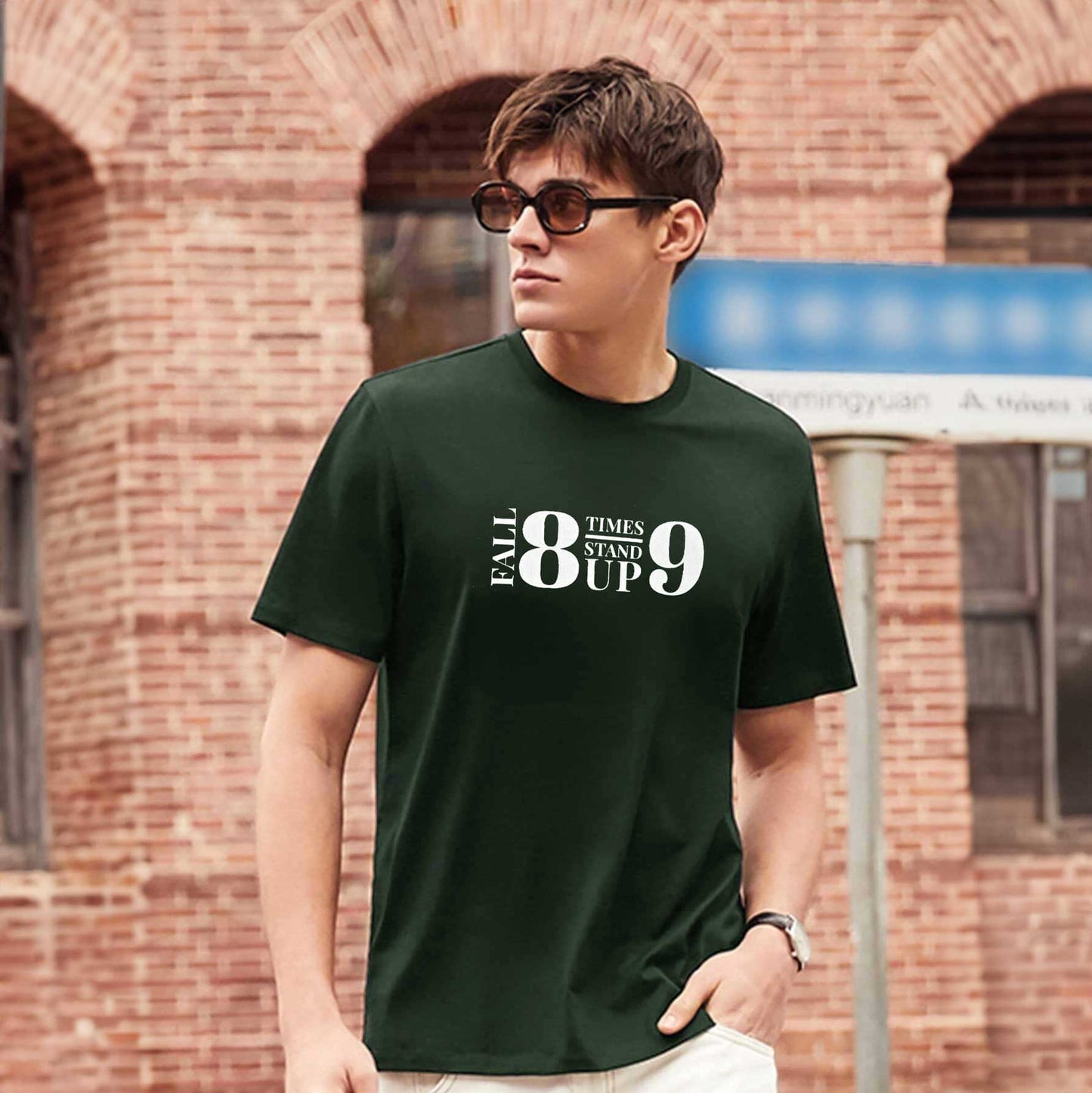 LE Men's CEO Times Standup Printed Crew Neck Tee Shirt Men's Tee Shirt Polo Republica Bottle Green S 