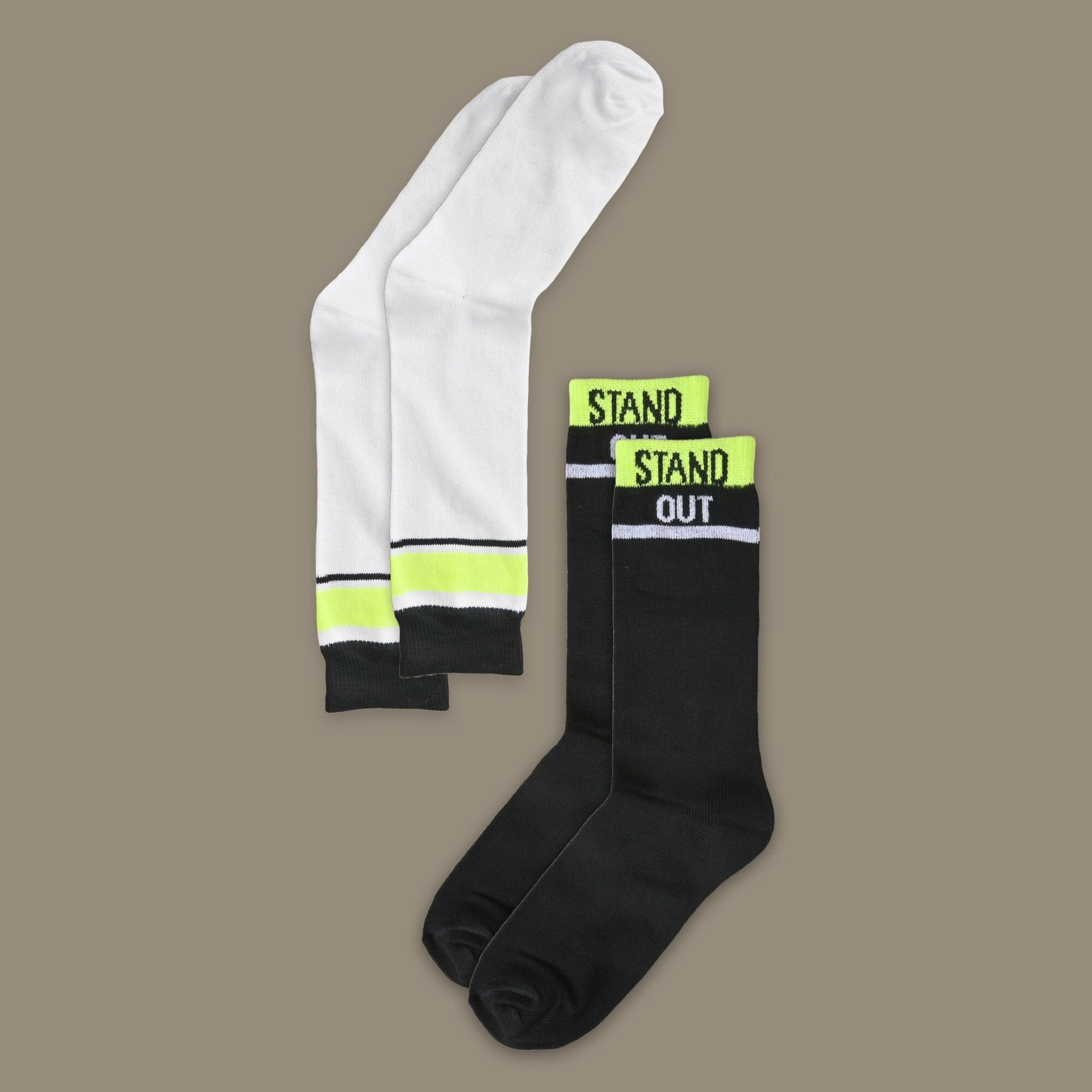 Men's Stand Out Embroidered Crew Socks - Pack Of 2 Pairs Socks RKI D2 EUR 38-42 